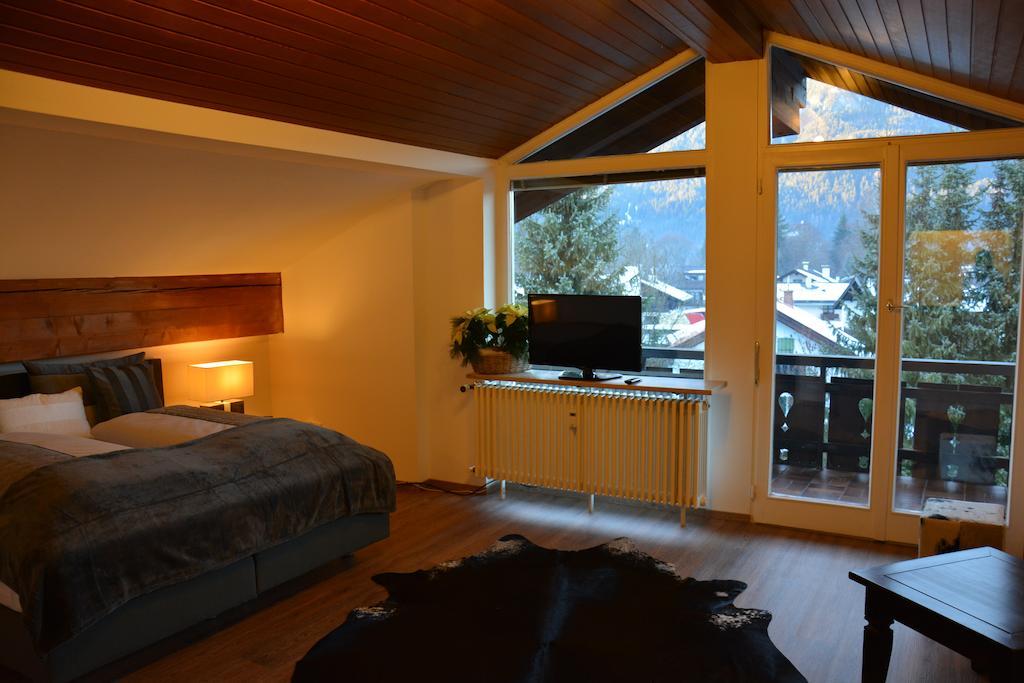 Exklusive Ferienwohnung Alpen Deluxe Garmisch-Partenkirchen Habitación foto